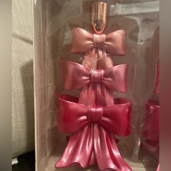 Gorgeous bow candlesticks - Picture 2 of 3